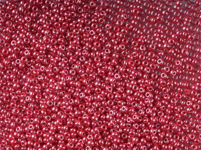 Dark cherry glossy opaque, Czech beads