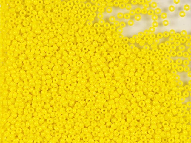 Yellow natural opaque, Czech beads