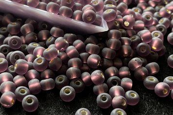 Dark lilac matte with silver-plated center large, Czech beads