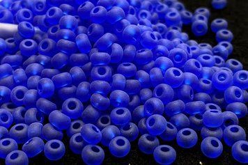 Sapphire transparent matte large, Czech beads