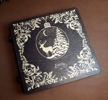 Wooden book-organizer for beads with two lids for 40 cells