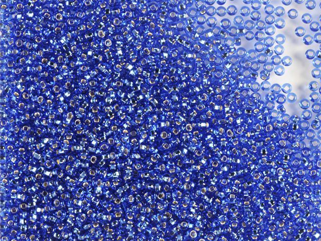 Cornflower blue with silver-plated center, Czech beads