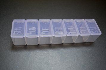 Small pencil case organizer for beads and accessories