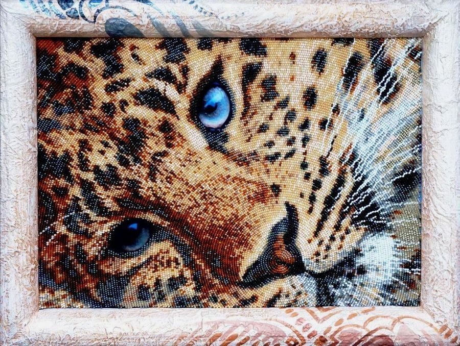 Golden Leopard, Complete kit for DIY embroidery with beads, Kit