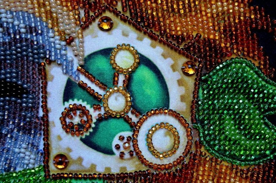 Mrs Fox, Complete kit for DIY embroidery with beads and decorative elements, Kit