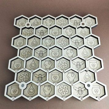 Bead Organizer with Lid for 39 Cells, Honeycomb